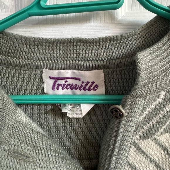 Sage Green & Cream Geometric Button-Up Cardigan Sweater - Picture 5 of 6